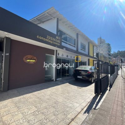 Casa com 329m², no bairro Saco dos Limões em Florianópolis