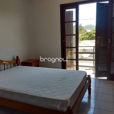 Casa com 600m², 10 quartos, 6 garagens, no bairro Ingleses em Florianópolis