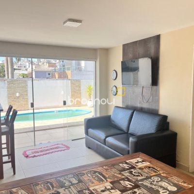 Casa com 140m², 4 quartos (sendo 1 suíte), 2 garagens, no bairro Pedra Branca em Palhoça