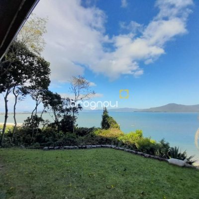 Casa Comercial com 226m², 4 garagens, no bairro Jurerê em Florianópolis
