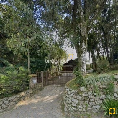 Casa Comercial com 226m², 4 garagens, no bairro Jurerê em Florianópolis