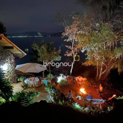 Casa Comercial com 226m², 4 garagens, no bairro Jurerê em Florianópolis