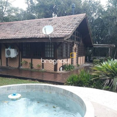 Casa Comercial com 226m², 4 garagens, no bairro Jurerê em Florianópolis