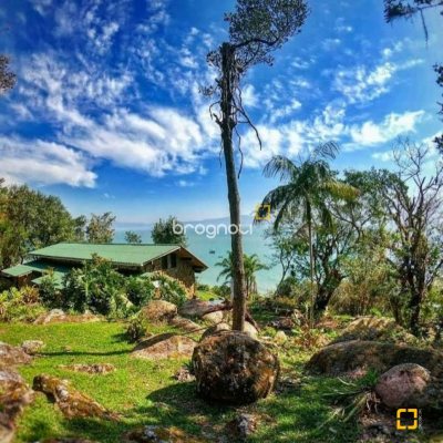 Casa Comercial com 226m², 4 garagens, no bairro Jurerê em Florianópolis