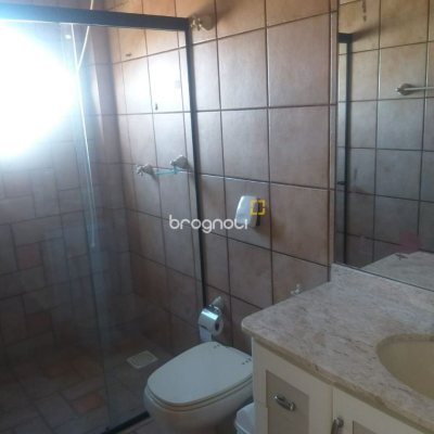 Casa com 309m², 3 quartos (sendo 3 suítes), 4 garagens, no bairro João Paulo em Florianópolis