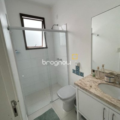 Apartamento com 170m², 3 quartos (sendo 2 suítes), 1 garagem, no bairro Ingleses em Florianópolis