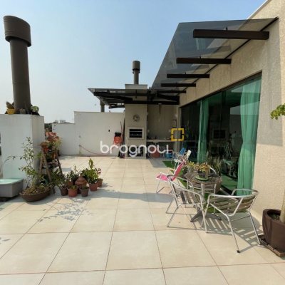 Apartamento com 170m², 3 quartos (sendo 2 suítes), 1 garagem, no bairro Ingleses em Florianópolis