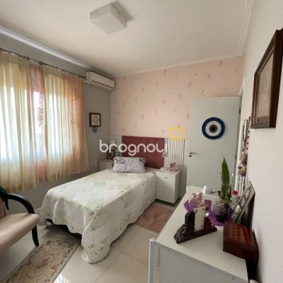 Apartamento com 170m², 3 quartos (sendo 2 suítes), 1 garagem, no bairro Ingleses em Florianópolis