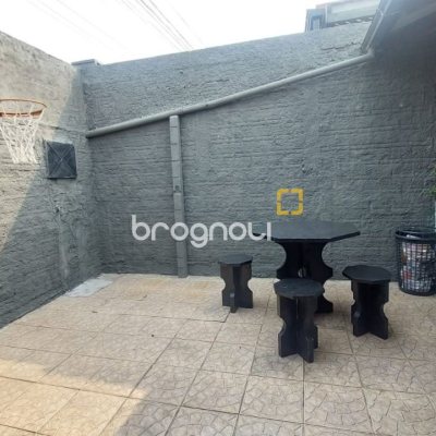 Casa com 104m², 3 quartos, 3 garagens, no bairro Ingleses em Florianópolis