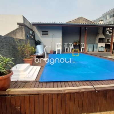 Casa com 104m², 3 quartos, 3 garagens, no bairro Ingleses em Florianópolis