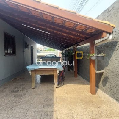 Casa com 104m², 3 quartos, 3 garagens, no bairro Ingleses em Florianópolis