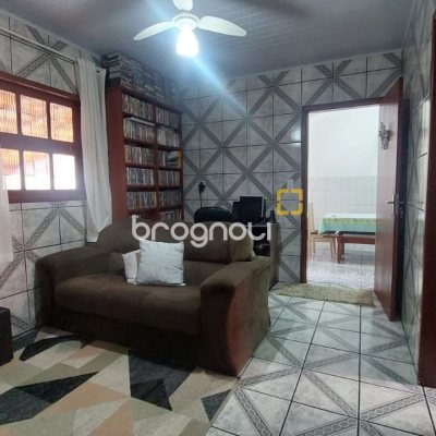 Casa com 104m², 3 quartos, 3 garagens, no bairro Ingleses em Florianópolis
