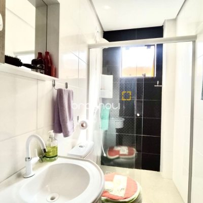 Apartamento com 63m², 2 quartos (sendo 1 suíte), 1 garagem, no bairro Ingleses em Florianópolis