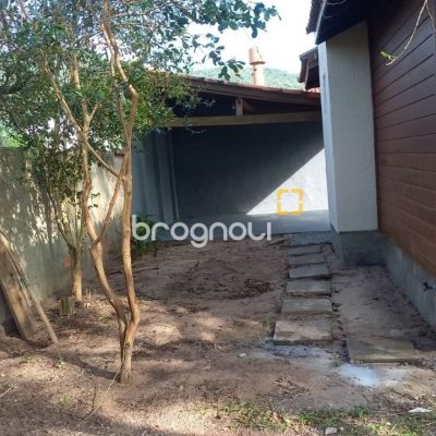 Casa com 60m², 3 quartos, 1 garagem, no bairro Rio Vermelho em Florianópolis