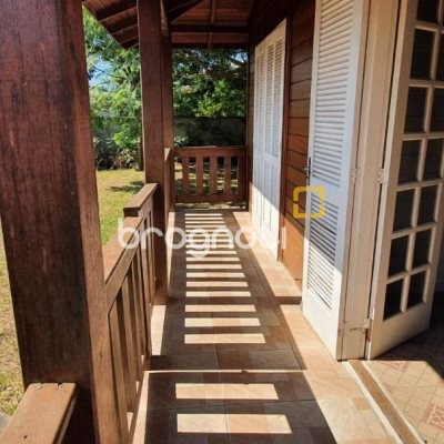 Casa com 60m², 3 quartos, 1 garagem, no bairro Rio Vermelho em Florianópolis