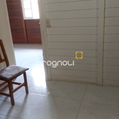 Casa com 60m², 3 quartos, 1 garagem, no bairro Rio Vermelho em Florianópolis