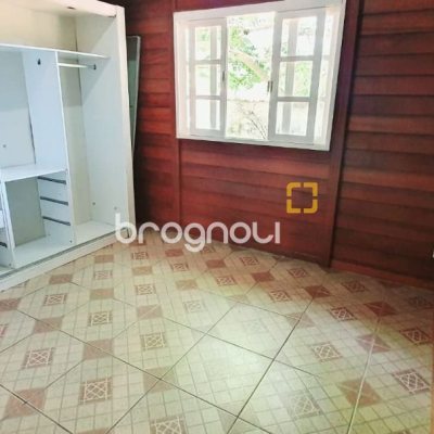 Casa com 60m², 3 quartos, 1 garagem, no bairro Rio Vermelho em Florianópolis
