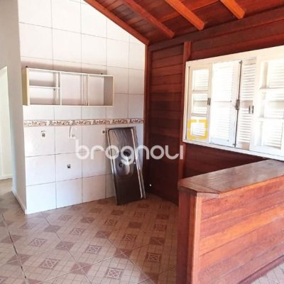Casa com 60m², 3 quartos, 1 garagem, no bairro Rio Vermelho em Florianópolis