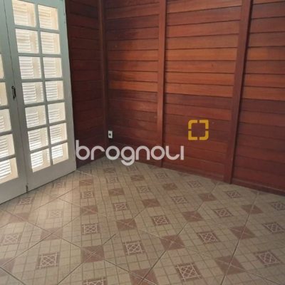 Casa com 60m², 3 quartos, 1 garagem, no bairro Rio Vermelho em Florianópolis