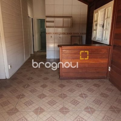 Casa com 60m², 3 quartos, 1 garagem, no bairro Rio Vermelho em Florianópolis