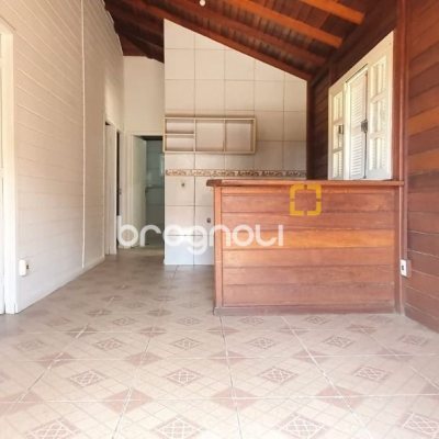 Casa com 60m², 3 quartos, 1 garagem, no bairro Rio Vermelho em Florianópolis