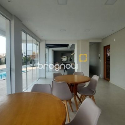 Apartamento com 71m², 2 quartos (sendo 1 suíte), 1 garagem, no bairro Campeche em Florianópolis