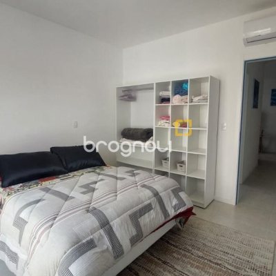 Apartamento com 71m², 2 quartos (sendo 1 suíte), 1 garagem, no bairro Campeche em Florianópolis