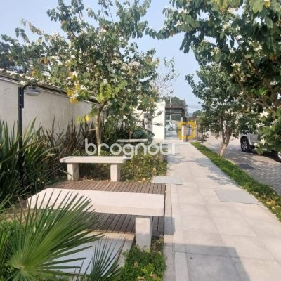 Apartamento com 71m², 2 quartos (sendo 1 suíte), 1 garagem, no bairro Campeche em Florianópolis