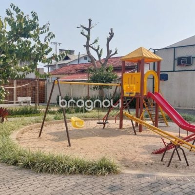 Apartamento com 71m², 2 quartos (sendo 1 suíte), 1 garagem, no bairro Campeche em Florianópolis