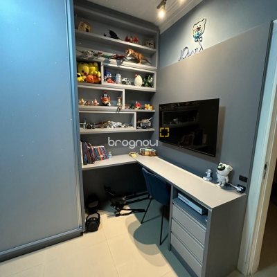 Casa com 210m², 3 quartos (sendo 1 suíte), 2 garagens, no bairro Aririú em Palhoça
