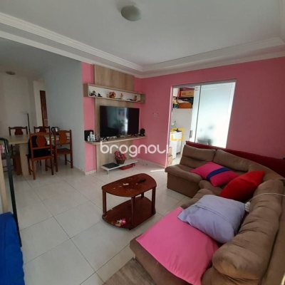 Apartamento com 68m², 3 quartos (sendo 1 suíte), 1 garagem, no bairro Ingleses em Florianópolis