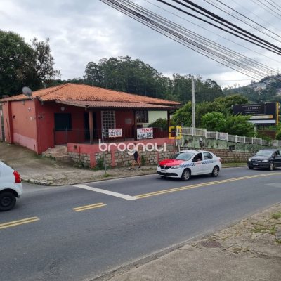 Terreno com 676m², no bairro Carvoeira em Florianópolis