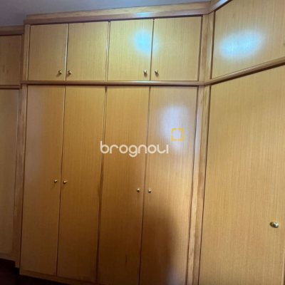 Apartamento com 129m², 4 quartos (sendo 2 suítes), 2 garagens, no bairro Centro em Florianópolis