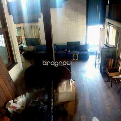 Casa com 2247m², 6 quartos (sendo 2 suítes), 10 garagens, no bairro Carvoeira em Florianópolis
