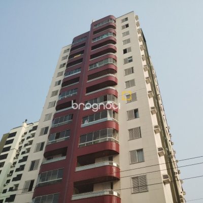 Apartamento com 138m², 3 quartos (sendo 1 suíte), 1 garagem, no bairro Kobrasol em São José