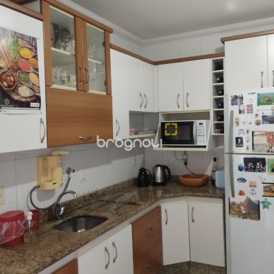 Apartamento com 138m², 3 quartos (sendo 1 suíte), 1 garagem, no bairro Kobrasol em São José