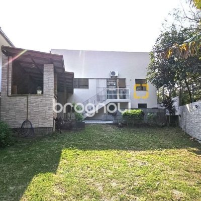 Casa com 228m², 3 quartos (sendo 1 suíte), 3 garagens, no bairro Pantanal em Florianópolis