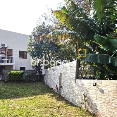 Casa com 228m², 3 quartos (sendo 1 suíte), 3 garagens, no bairro Pantanal em Florianópolis