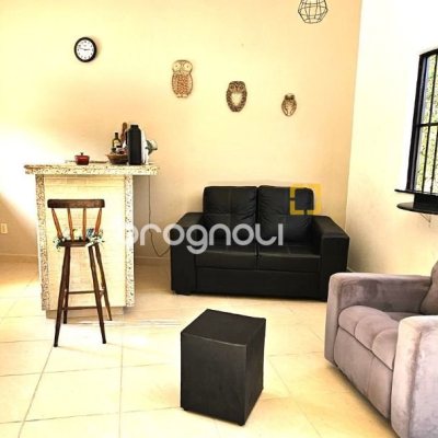 Casa com 228m², 3 quartos (sendo 1 suíte), 3 garagens, no bairro Pantanal em Florianópolis