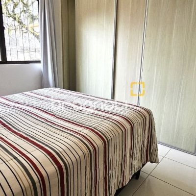 Casa com 228m², 3 quartos (sendo 1 suíte), 3 garagens, no bairro Pantanal em Florianópolis