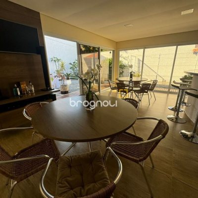 Casa com 278m², 4 quartos (sendo 2 suítes), 2 garagens, no bairro Ponte do Imaruim em Palhoça