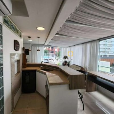 Apartamento com 190m², 3 quartos (sendo 1 suíte), 2 garagens, no bairro Kobrasol em São José
