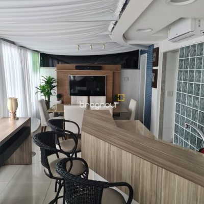 Apartamento com 190m², 3 quartos (sendo 1 suíte), 2 garagens, no bairro Kobrasol em São José