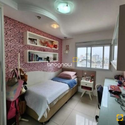 Apartamento com 190m², 3 quartos (sendo 1 suíte), 2 garagens, no bairro Kobrasol em São José