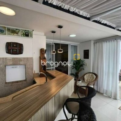 Apartamento com 190m², 3 quartos (sendo 1 suíte), 2 garagens, no bairro Kobrasol em São José