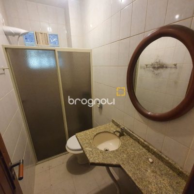 Casa com 350m², 4 quartos (sendo 2 suítes), 4 garagens, no bairro Santo Antônio de Lisboa em Florianópolis