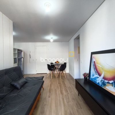Apartamento com 61m², 2 quartos (sendo 1 suíte), 2 garagens, no bairro Pedra Branca em Palhoça