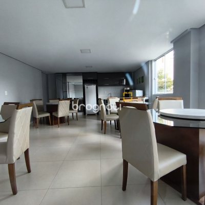 Apartamento com 61m², 2 quartos (sendo 1 suíte), 2 garagens, no bairro Pedra Branca em Palhoça