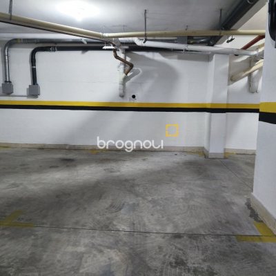 Apartamento com 61m², 2 quartos (sendo 1 suíte), 2 garagens, no bairro Pedra Branca em Palhoça