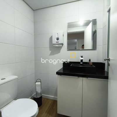 Apartamento com 61m², 2 quartos (sendo 1 suíte), 2 garagens, no bairro Pedra Branca em Palhoça